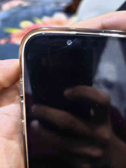 ايفون 13عادي ذكره 256
بي فطر بالشاشه مثل ماموضح صوره 
بطارية معليه 96 باقي كل يشتغل 
سعره 325 
رقم اتصال واتساب ***********
