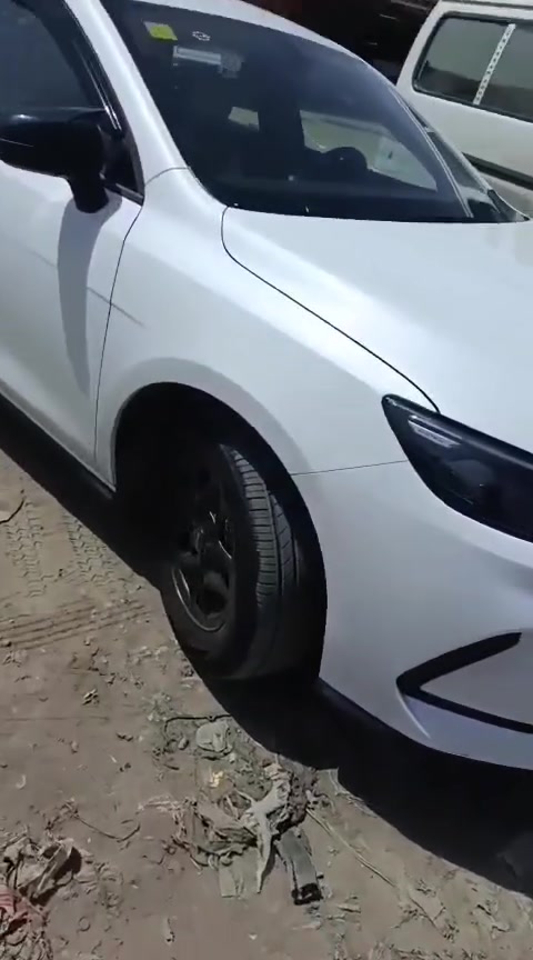 سلام عليكم بي وادي سيل5  للبيع ماشيه 9الف كفاله عامه بيه سوادات وبيه دوشمه وكاعيات حوضيه وشاحنه بدون ايرث السعر 19850 الرقم ***********
