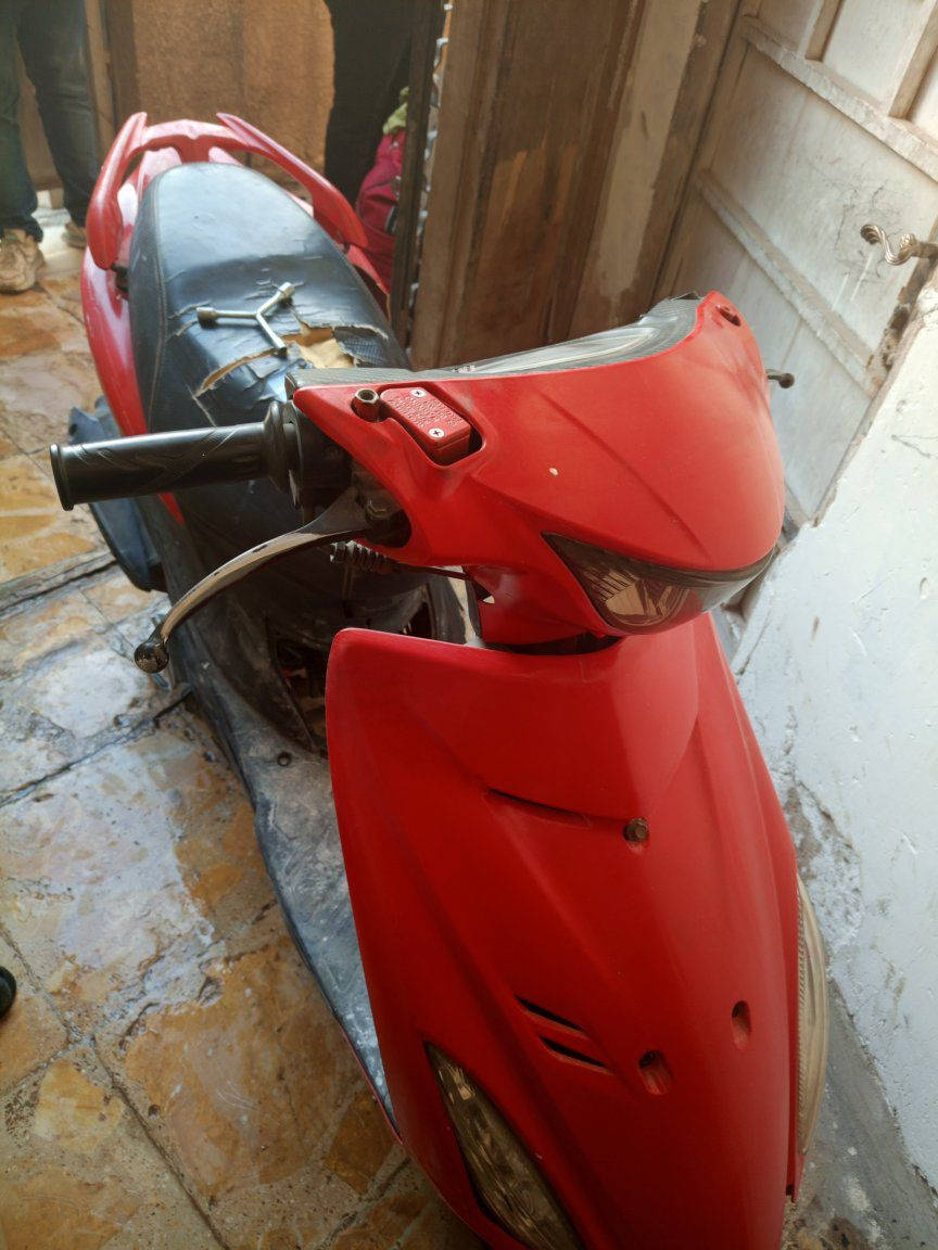 نقص فقط بوربنات مال سلف السعر 100 
***********
