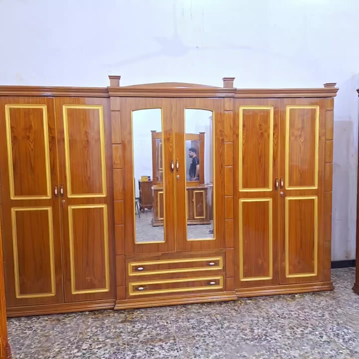 غرفه صاج عراقي مستخدم شي قليل دزاين الإيطالي متتكرر السعر 1150 للإستفسار ***********
