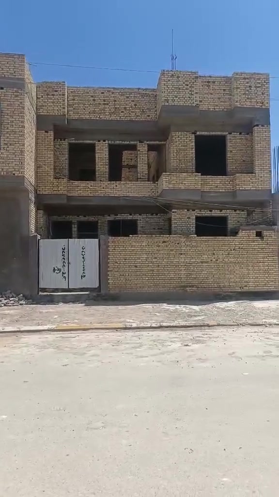 🔴هيكل بناء حديث للبيع🔴
بجانب ركن  
في حي 36 بشارع عشرين
الواجهه 10 والنزال 10
الطابق الارضي1️⃣ يتكون من  
1-غرفه
2-مطبخ
3-هول(صاله)
4-استقبال
5-صحيات خارجيه وداخليه
والطابق الثاني 2️⃣يتكون من
1-ثلاث غرف
2-هول (صاله)
ملاحضه :تكدر تسحب عليه سلفه
للأستفسار على هذا الرقم (اتصال +واتساب)

***********
