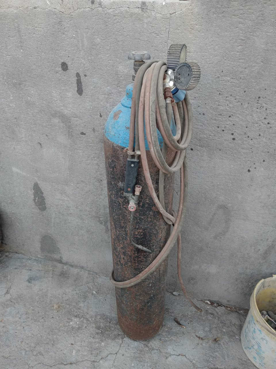 السلام عليكم بطل اوكسجين للبيع ***********
