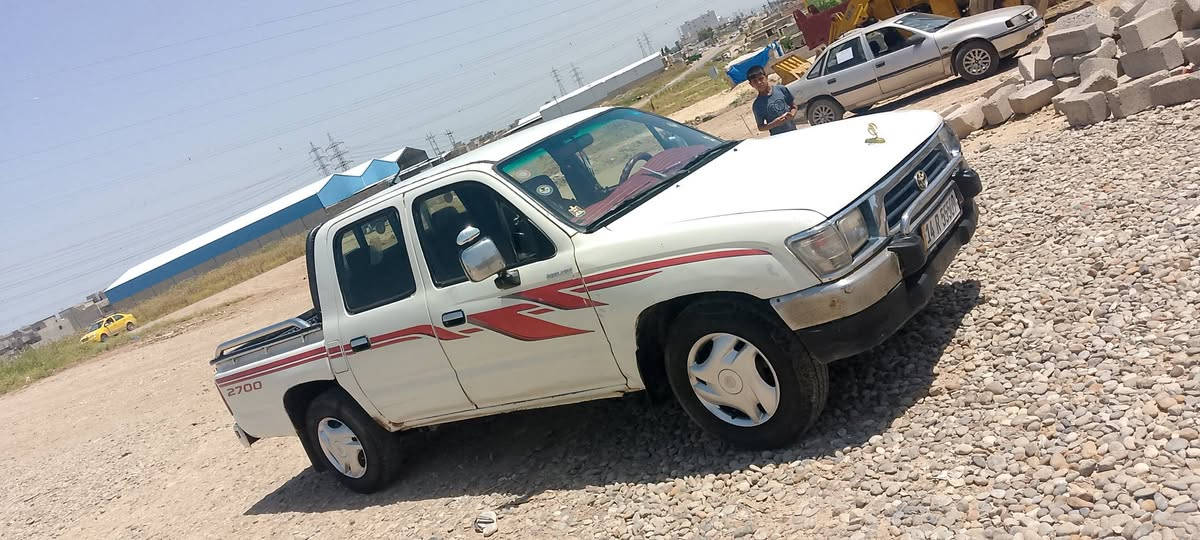 السلام عليكم للبيع بيكم موديل 2000
صبغ حزام دوشمة جديدة شاشة طخم تاير نضاف السعر 85 وبي مجال العنوان موصل الشرعي بل موصل الايمن شراي خابر 
كورك ***********👍
آسيا ***********
