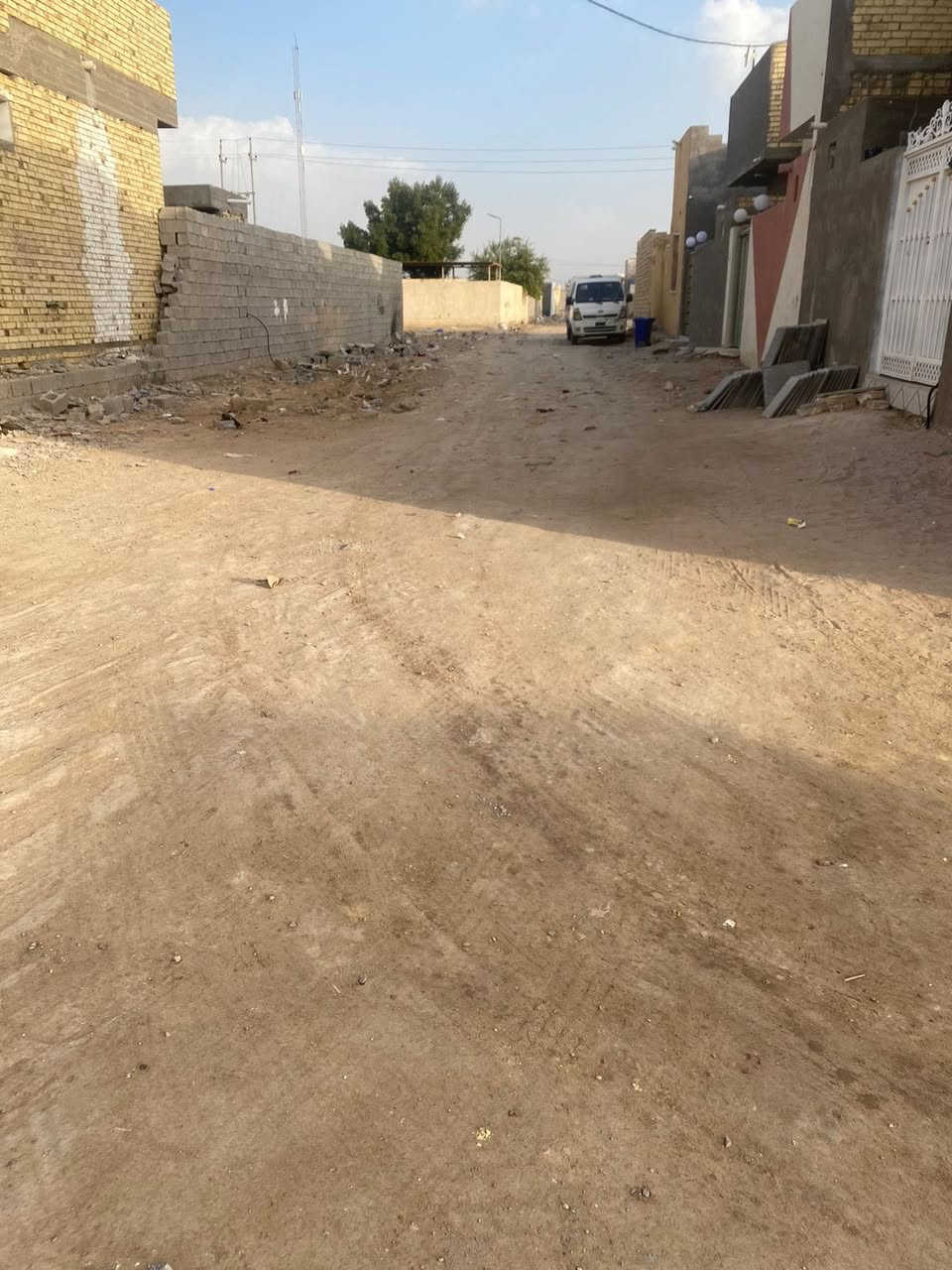 قطعه زراعيه للبيع/مساحه ١٩٠م / سديناويه شارع المستوصف 
***********
