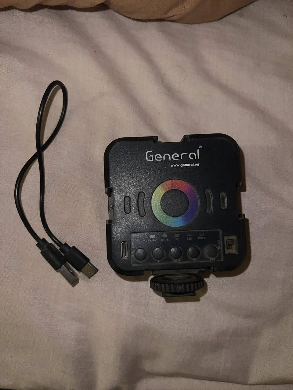 RGB led video light للبيع حاله ممتازه وسعر لقطه


**إذا كنت صاحب هذا الإعلان وتريد حذفه لأي سبب، رجاءا أرسل رسالة إلى الدعم الفني**