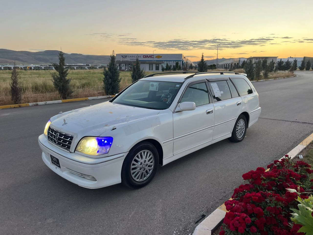 مەلیکەی موس 
مۆدل 2001
مەکینە VvT
1دوگمە 
سەیارەکە غازو بەنزینە 
دەعمو لیدراوی نیە 
گێرو مەکینەی بەشەرت 
تەقەو رەقەی نیە 
تەبرید ساردو گەرم ئیشەکا 
سعری کۆتای 42$گەڵا
0771.245.13.13 Singapore
