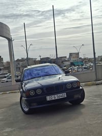 بي ام 525كبس سنويه هزه جديد موديل ٩١ بدون ظرار  صبغ جماليه 07727942429