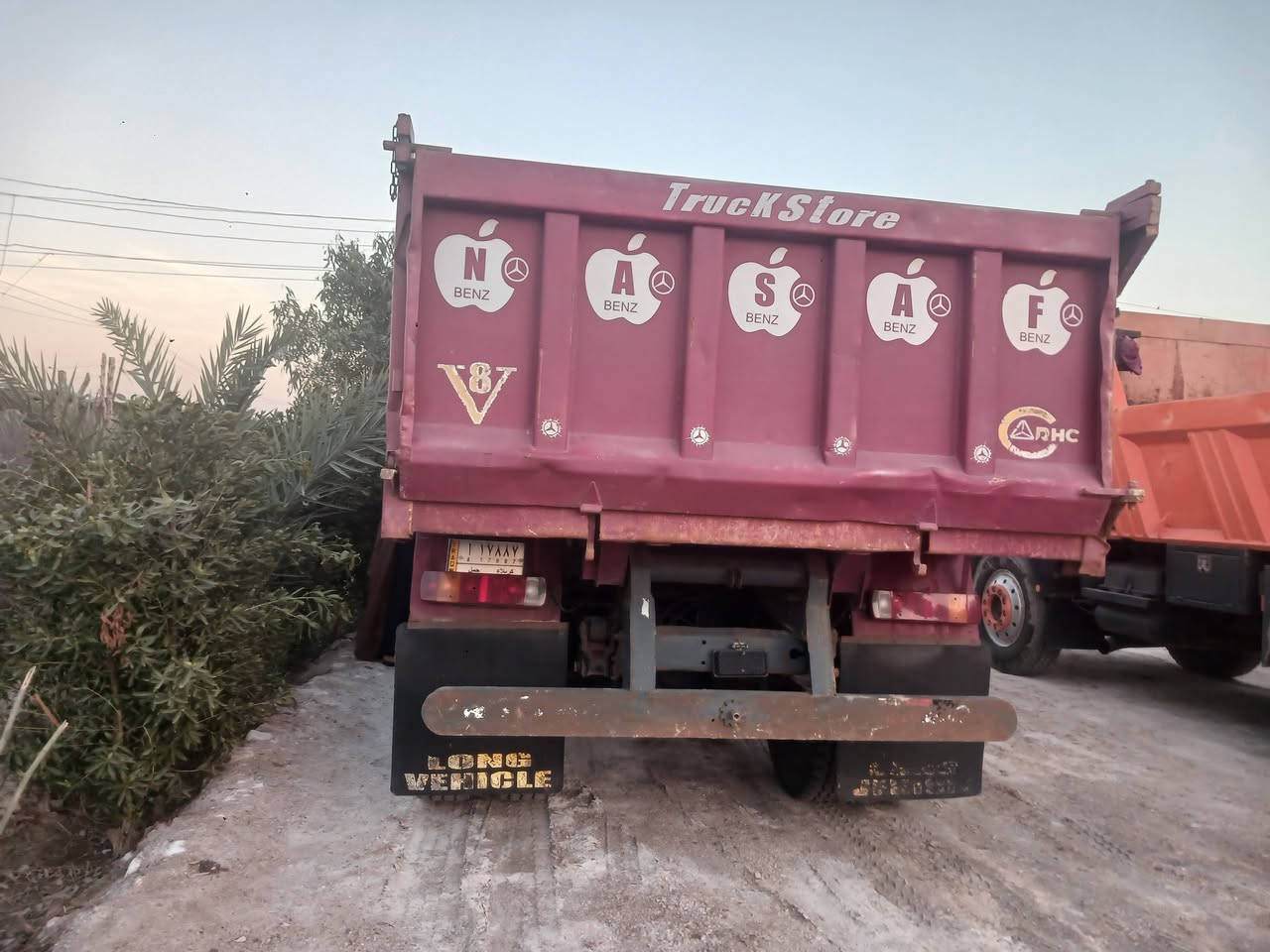 سلام عليكم

سيارة للبيع ألبي كرواتي تك قلاب سيارة اصل  بلادي شاصي بلادي بدون تطوالة السيارة سبرنك بلادي ابو الاربعة هوائي مكينة 8 دبل تيربو حجم 38 كير ١٦٠فافون كهربائي السيارة مكفولة مكينة وكير واكسن وشاصي وقمارة كله بلادي علمأ ان السيارة ألماني بلادي السعر (260 ورقة)  وبيها مجال للستفسار الاتصال على ***********
