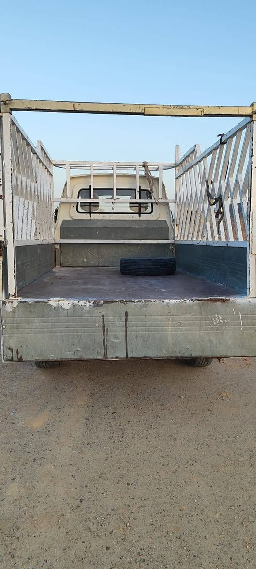 السلام عليكم سيارة ليفان موديل 2013 رقم بغداد محرك وكير كورلا الشاصي مكفول سنوية لل 2028 شرط التحويل مكان السيارة الانبار الخالدية السعر 32 ورقة للاتصال *********** او ***********9 موجود واتس اب
