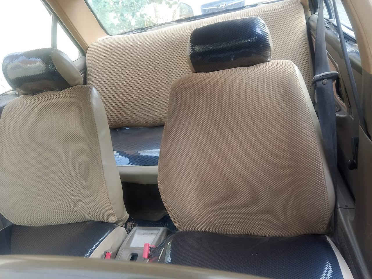 السلام عليكم للبيع بيجو مديل 2013 رقم بغداد السيارة جاهزه كير مكينه بجيس حداديه  جديده تخم تاير جديد دوشمه جديده السياره راعيه ماندله اكفله سرقه وعشائر السعر 22وبيه مجال ***********
