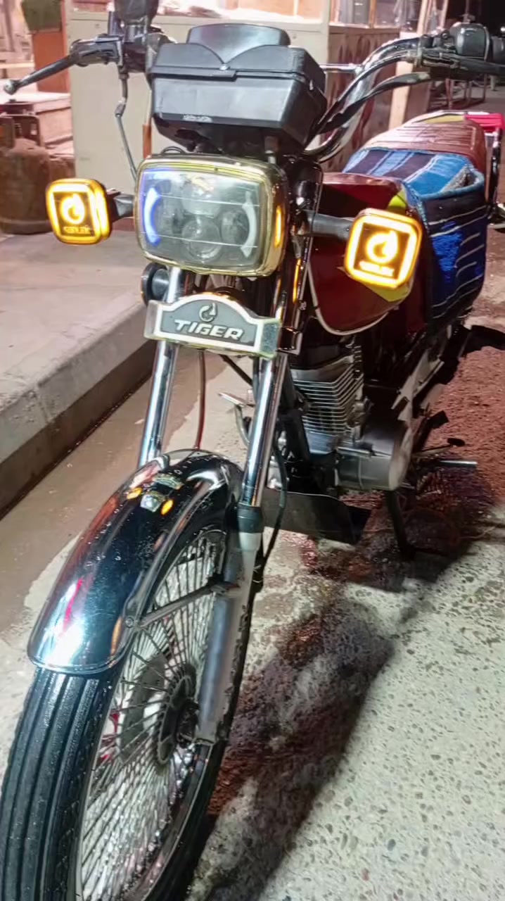 السلام عليكم دراجة تايكر سونك موديل ٢٣ كفالة عامة السعر ٥٥٠ مو شراي لا يراسل


**إذا كنت صاحب هذا الإعلان وتريد حذفه لأي سبب، رجاءا أرسل رسالة إلى الدعم الفني**