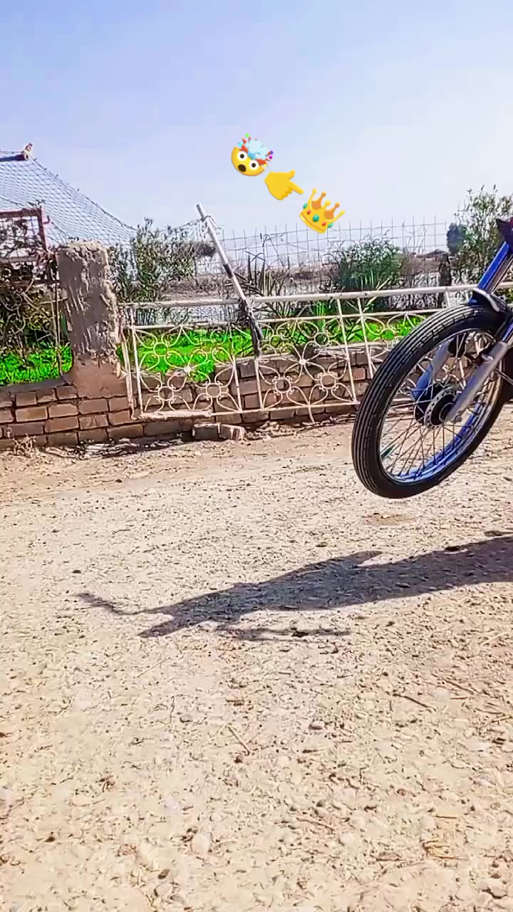 السلام عليكم دراجه للبيع فقط واتساب *********** قصبه رفيعه
