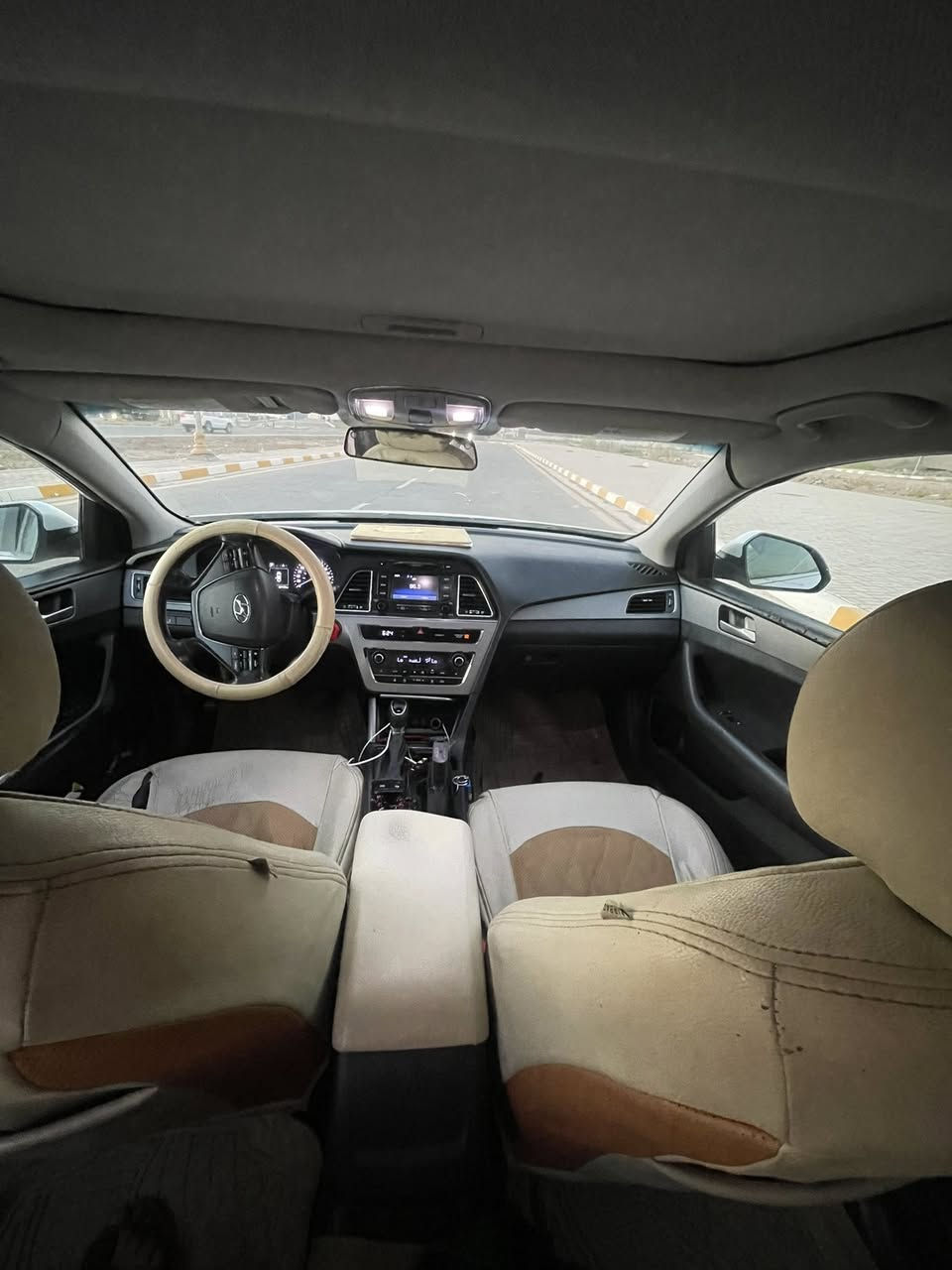 سوناتا 2017 وارد امريكي فول
حادثه بامريكا موجود بالصور 
وبالعراق صار بيه قطعه رش اثر شخوط بالباب العكس 
السياره اني مستورده من امريكا بموديله ولحد هاي اللحظه عندي
يعني على ايدي 
مابيه اي نقص
محرك GDI
القماره فتحه واني مغلق الباقي اسود
السعر130 $ وبيه مجال بسيط 
مكاني -الصويره
للاستفسار
*********** واتساب
*********** اتصال
