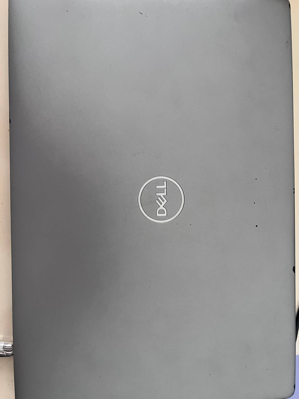 للبيع لابتوب Dell Latitude 5410 - نظيف جداً

المعالج: Core i5-10310U جيل عاشر (2.21GHz)
الرام: 16GB DDR4
الهارد: M.2 256GB NVMe
الشاشة: 13.5 انج FHD نحيفة
الكيبورد: ضوئي عربي انجليزي
المنافذ: HDMI + LAN + USB + مدخل رام
النظام: Windows 11 Pro
الشاحنة الاصلية موجودة

السعر: 500 الف وبي مجال
الجهاز بحالة ممتازة - استخدام نظيف
***********
