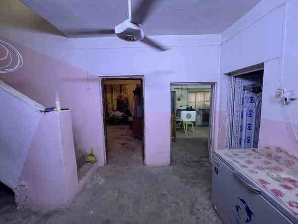 اعلان من #النيزك_للعقار لبيع وشراء الاراضي و الدور الزراعية والسكنية والمقاولات العامة 
--------------------------------------------
دار للبيع   بموقع ممتاز 
موقع البيت - صلاح الدين - قضاء بلد - شارع الضلوعية الرئيسي 

يتكون الطابق الارضي :
-استقبال
- غرفة عدد 1 
- مطبخ 
- صالة كبيرة
- صحيات 
-منور   

مساحة البيت : 200م

📄 نوع العقار : سند طابو صرف

--------------------------------------------
للاستفسار والتواصل : *********** - ***********

او زيارة مكتبنا الكائن في - صلاح الدين - بلد - شارع الامير - مقابل عيادة الدكتور قاسم حاتم
