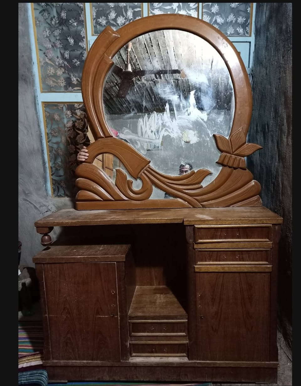 غرفه خشبيه تسكام طابقين كنتور 5 باب زاوية طابقين وميز مراية نظيفة سعرها 400 ألف تنور  غاز أرضي شغال ونظيف سعره 20 ألف مروحة كهربائية شغالة 15 ألف برميل نفط نظيف جدا 10 ألف


**إذا كنت صاحب هذا الإعلان وتريد حذفه لأي سبب، رجاءا أرسل رسالة إلى الدعم الفني**