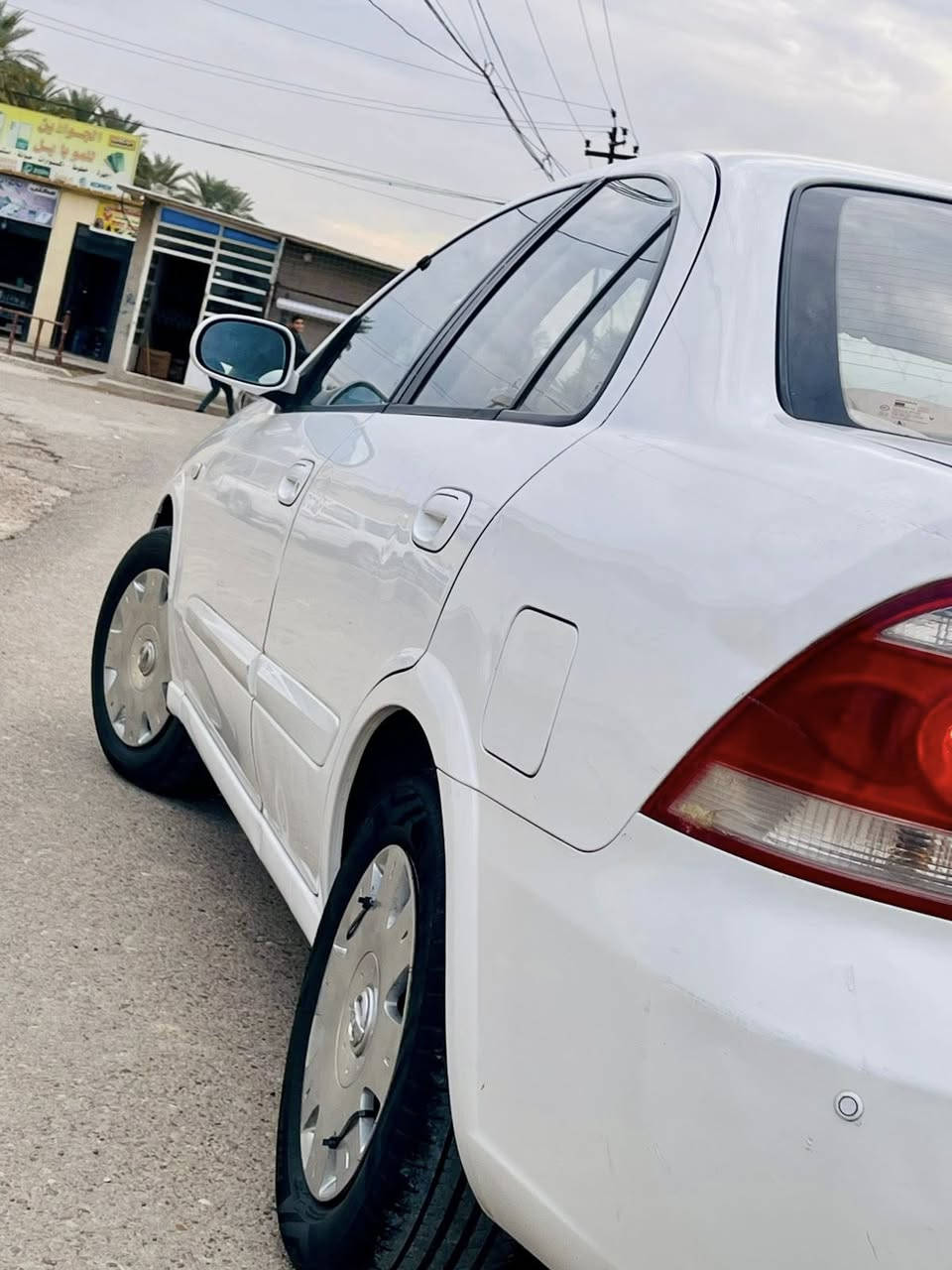 السلام عليكم 
نيسان سني للبيع 2009 رقم بغداد نكليزي بسمي كير اوتماتيك محرك 1600 كفاله سياره مكفوله من ضربه وصبغ فقط بارد بسيط سياره احله من الصور جديده داخل جديد 
شاشه كامره حساسات خلفيه دوشمه جديده 
تدفه تبريد صدر تاير باتري كله جديد 
السعر 105 وبيه مجال 
مكان بغداد ابو غريب الاستفسار
***********
***********
