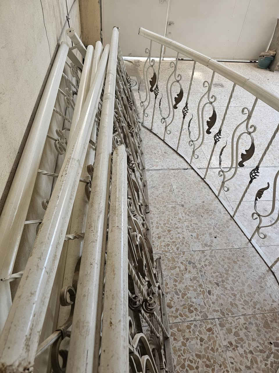 السلام عليكم محجر حديد مستعمل للبيع المكان بغداد الشالجية للتواصل +964 771 562 3415


**إذا كنت صاحب هذا الإعلان وتريد حذفه لأي سبب، رجاءا أرسل رسالة إلى الدعم الفني**