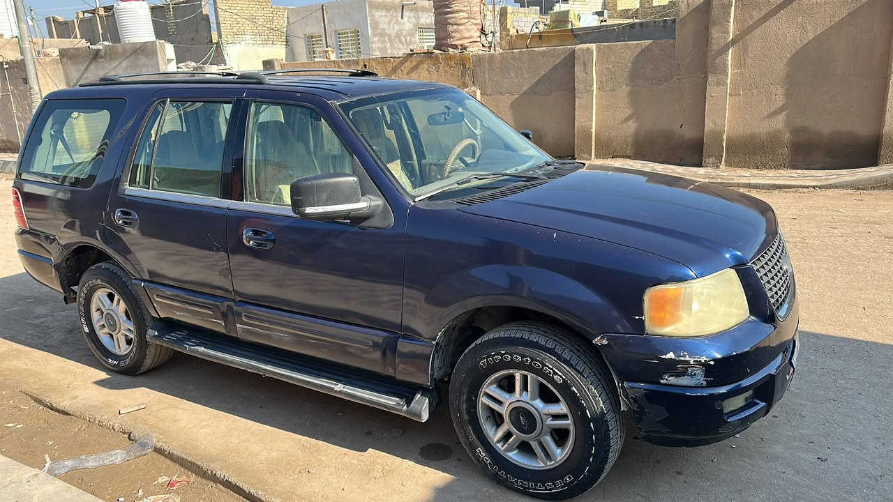 السلام عليكم فورد اكسبشن للبيع او مراوس حسب القناعه موديل ٢٠٠٣ محور محرك وكير لكزز V8 سياره مصبوغه عام وحداديه تعبانه غراض الحداديه موجوده بس تشدهن السعر 80ورقه وبيها مكاني ناصريه مجال للتواصل ***********
