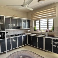 كاونتر • ٨ ونص متر • شافطة وطباخ