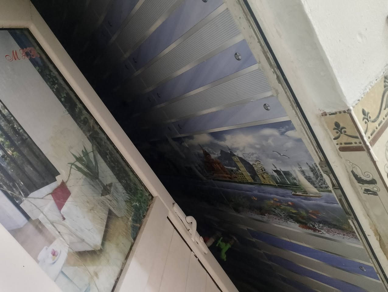 بيت 100 متر . طويريج . الجمعيه.  السعر 45 . كافه الخدمات ***********
***********
