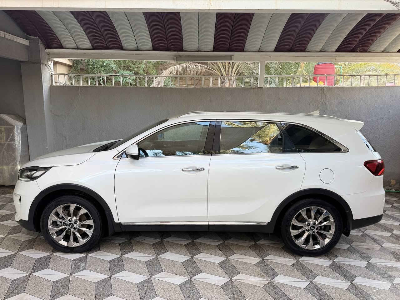 السلام عليكم
سورنتو 2019 خليجي كفالة عامة من كلشي السيارة لا بارد لا صبغ لا فتح لا تبديل السيارة جديدة بمعنى الكلمة ممتعوبة 
والسونار مرفق بلمنشور
السيارة فول عدى البنوراما
٦ سلندر ٧ راكب ٣ قطع تبريد
لدات امامي خلفي حساسات امامي خلفي
اريل انفگيشن
بصمة تشغيل
شاشة كبير +كامرة دوارة
دبل شباك لد
كشنات كهرباء
اشاير مريئ
ويل ١٩ كروم
وبعد مواصفاتها معروفة 
رقم بغداد تحويل مباشر مكاني كربلاء المقدسة 

***********
