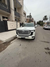 لاندكروز 2024 Gxr ضمان شركه ساز وصيانه مجانيه مكينه 4000 سياره ماشيه 1...