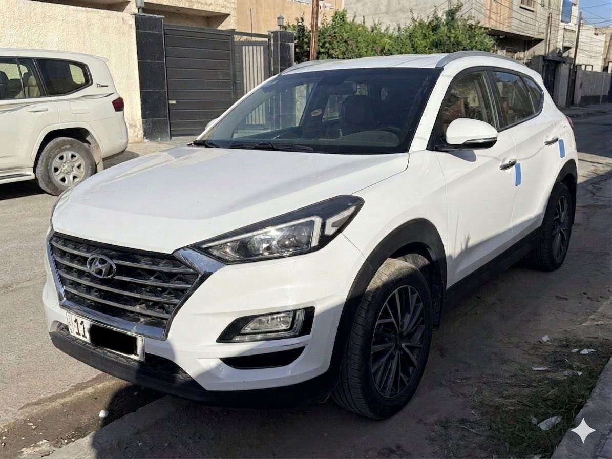السلام عليكم 
توكسان موديل 2019 خليجي بدون صبغ ماشية 100 الف كيلو متر رقم بغداد للبيع ب 190 ورقه للاتصال ***********
