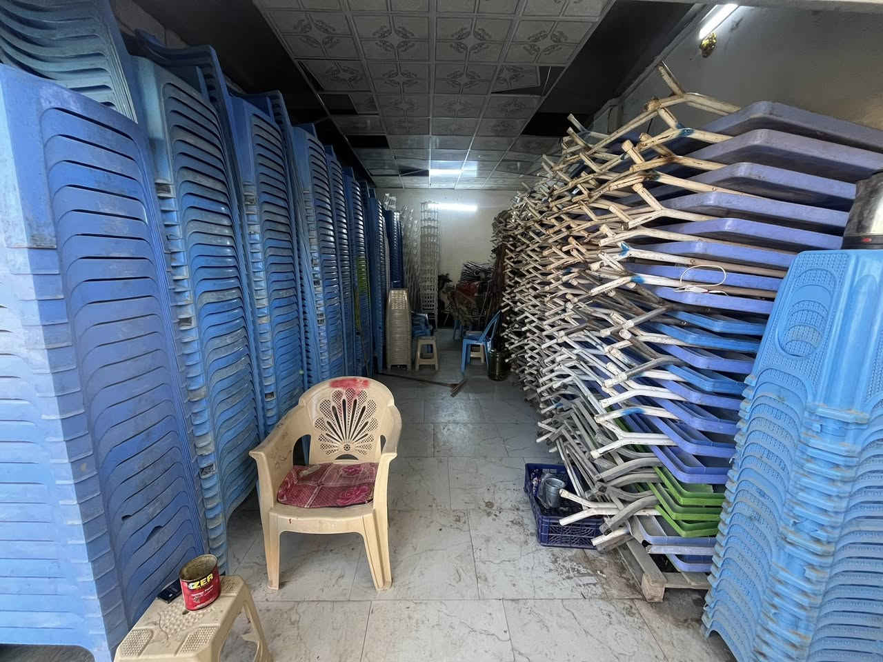 تأجير كراسي + ميز +طباخات + جدورة +كراسي مناسبات +طباخات + صواني ام العراوي الموقع قرب مدرس الفلاح 
***********
