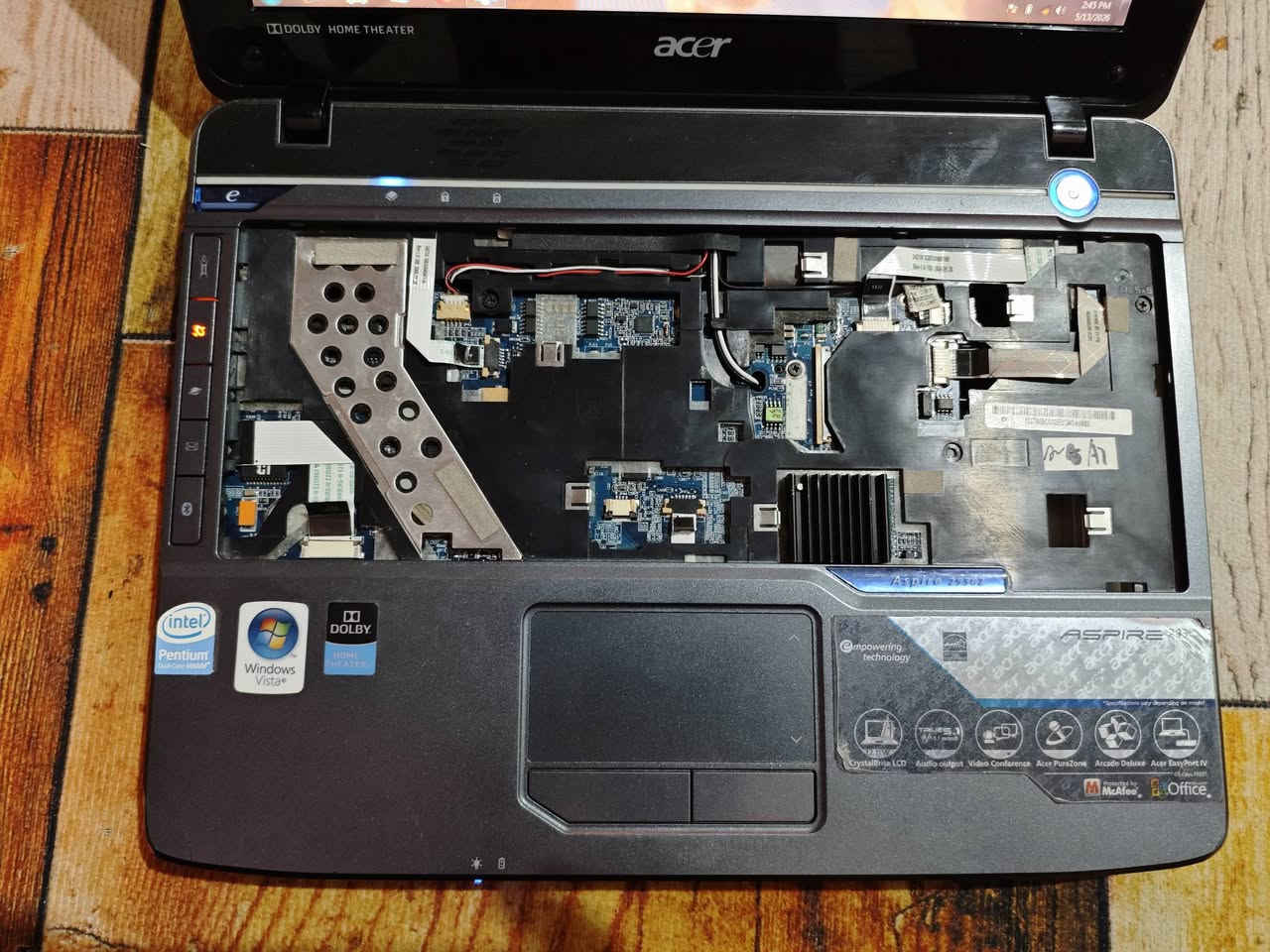 السلام عليكم لابتوب acer قديم هارد 320 و رام 3 ناقصه كيبورد
سعره 40 الف


**إذا كنت صاحب هذا الإعلان وتريد حذفه لأي سبب، رجاءا أرسل رسالة إلى الدعم الفني**