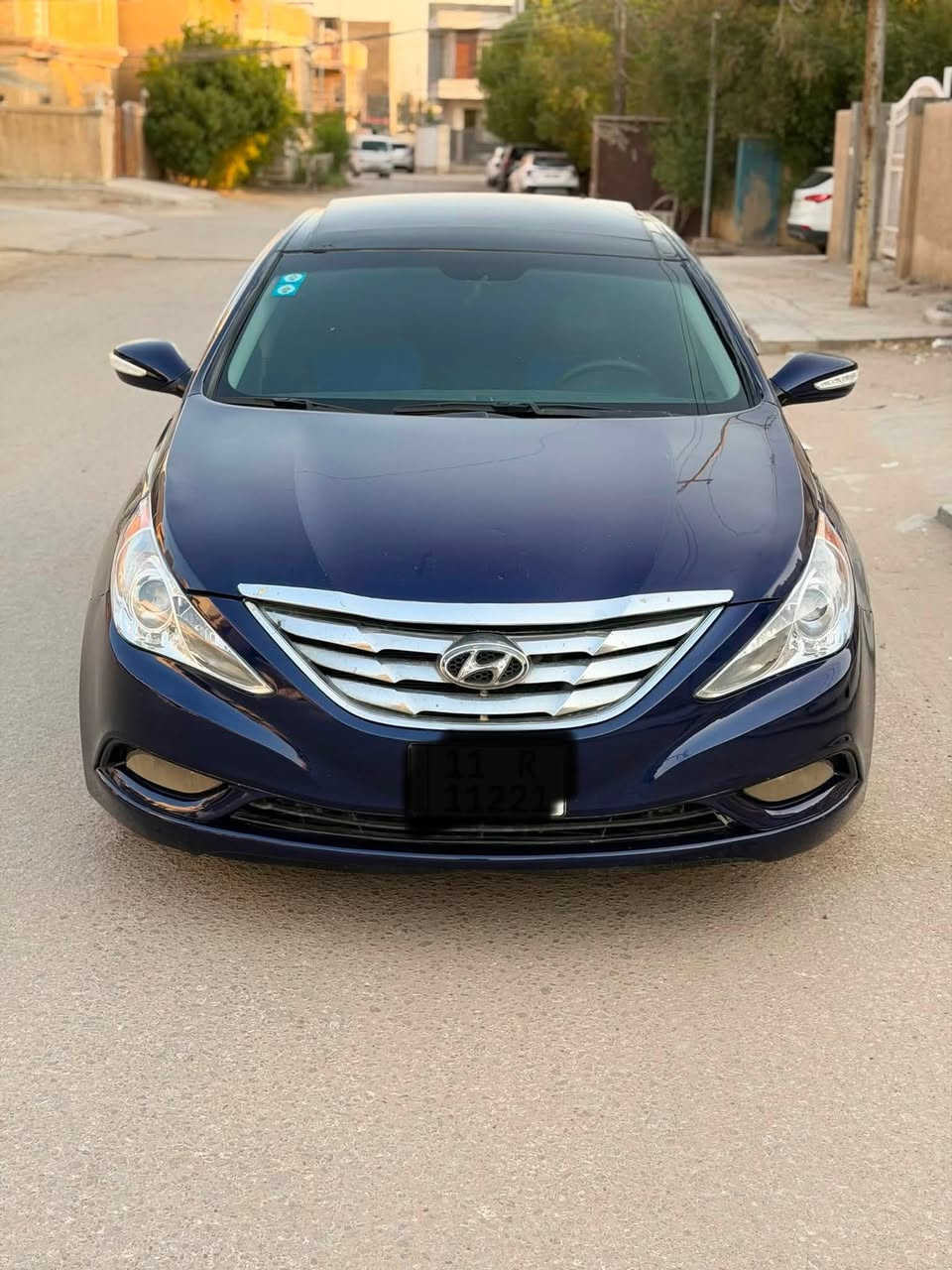 السلام عليكم سوناتا موديل 2012 وارد أمريكي بيها صبغ 3 قطع بدون دواخل ولا تبديل فول مواصفات بصمه بنراما كشنات تدفئه تبريد كراسي كهرباء رقم بغداد انكليزي بأسمي سعرها 85 وبيها مجال 
***********
