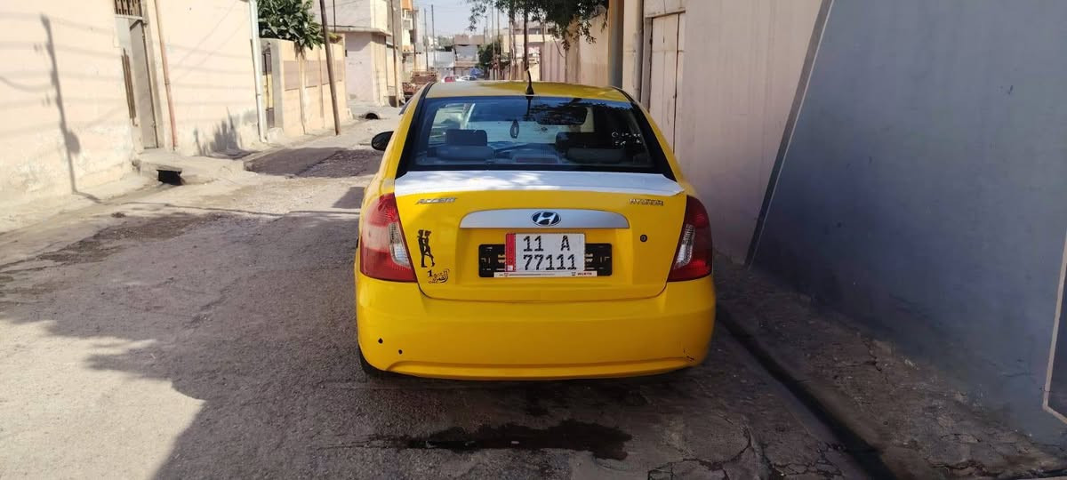 السلام عليكم اكسنت أمريكي 2009 كود واحد رقم انكليزي مسطره بغداد صاحبها الشرعي بالموصل شرط التحويل هيءه وغرامات صفر محرك نفخ والكير بشرط كابون مامسجللها بعد السيارة كود واحد الشراي يتصل ويدلل ***********  ***********
