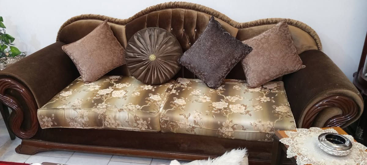 غراض للبيع
كلمن وسعره 
ثريه قطعه وحده 
تخم عشر مقاعد 
الأعظمية


**إذا كنت صاحب هذا الإعلان وتريد حذفه لأي سبب، رجاءا أرسل رسالة إلى الدعم الفني**