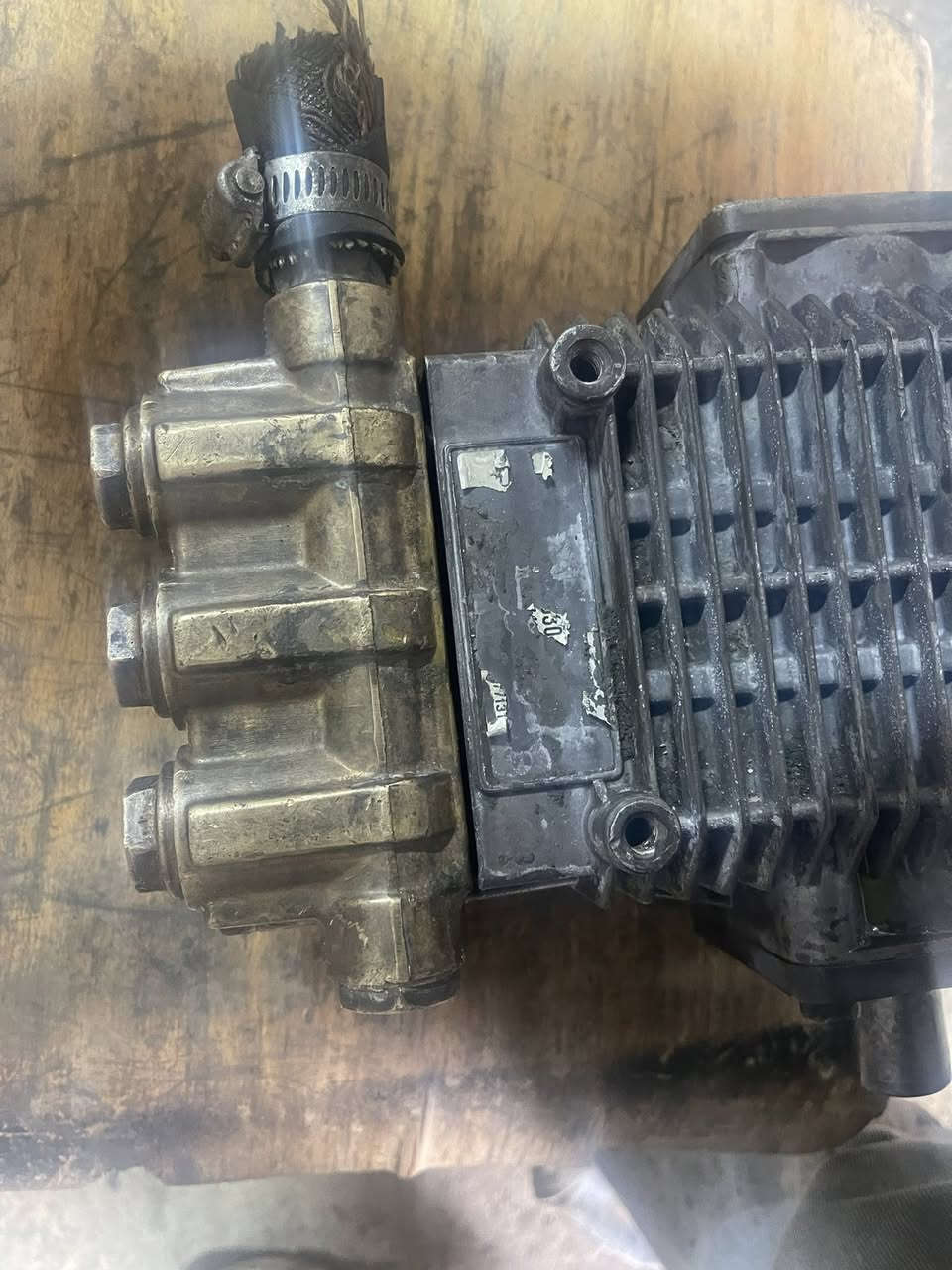 مضخه غسيل سيارات 250بار جديده يطاليه ‭***********
