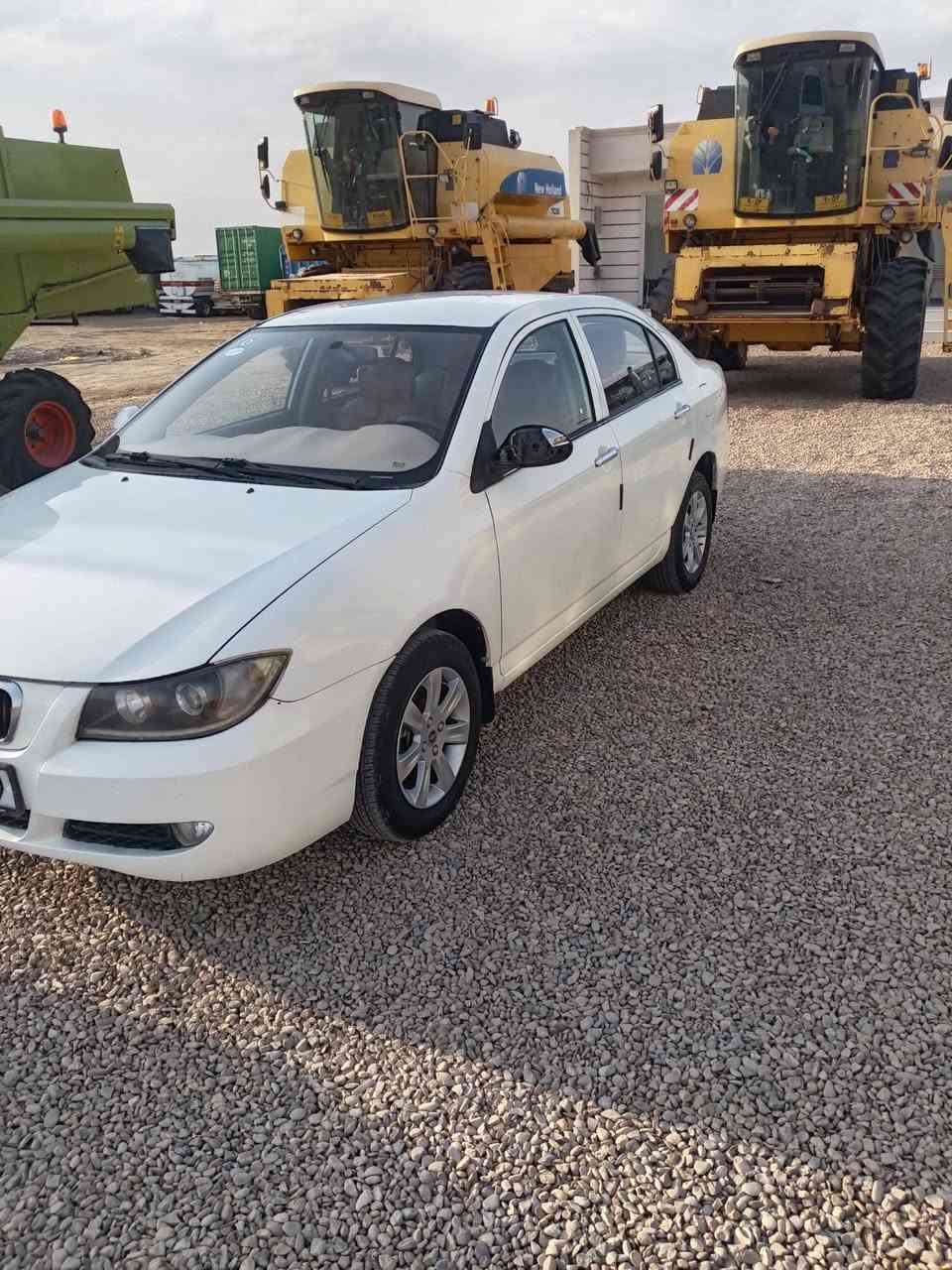 سلام عليكم ليفان 620موديل 2012 سيارة خير من الله رقم واسط مكان واسط العزيزيه الاستفسار ***********
