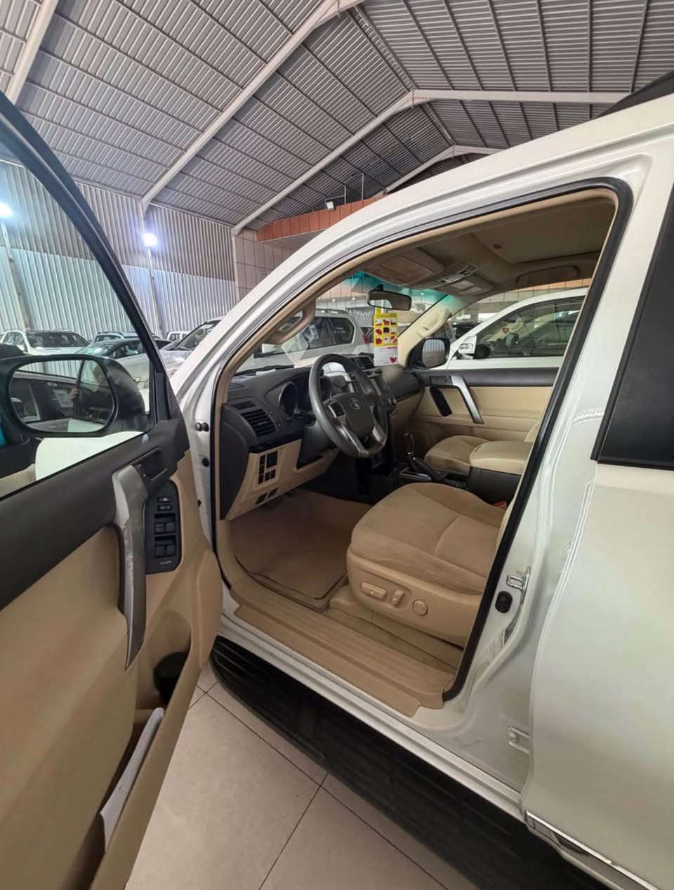 مۆدێل 2014 km 64000 مواسەفات T.X.L V6 ful دوو کوشين کارەبای دوو جئ پيديئار باقی هەموی بە شەرت أربيل, العراق


**إذا كنت صاحب هذا الإعلان وتريد حذفه لأي سبب، رجاءا أرسل رسالة إلى الدعم الفني**