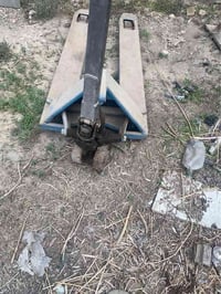 جك للبيع نضيف مابي اي عطل شغال رفع وتنزيل 07744216053 بغداد