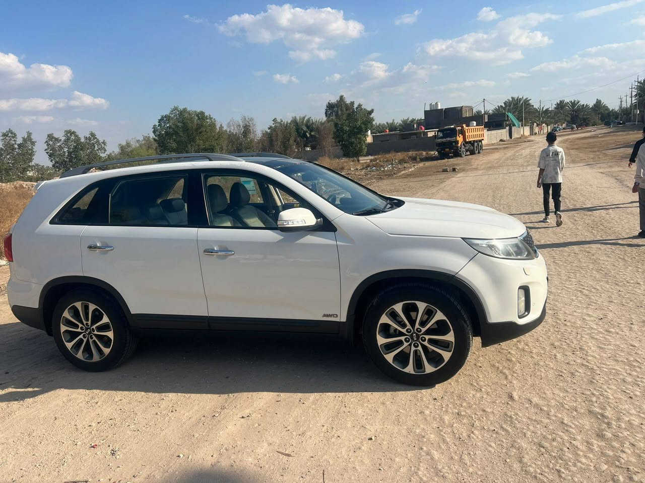 سورنتو للبيع 2015
مكفوله كفاله عامه. 
السياره جديده. 
 السياره علئ وضع الشركه. 
محرك 3500 6سلندر
7راكب بنوراما
للستفسار ***********

 #لاتفوتكم👋
