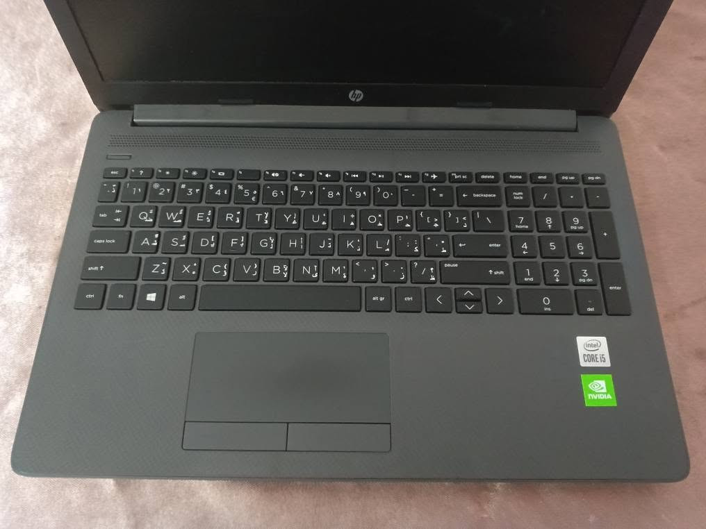 💻 لاتوب HP الجيل العاشر | أداء قوي ونظافة تامة 💻
لابتوب مميز م بين قوة المعالج وكفاءة كرت الشاشة المنفصل. الجهاز بحالة ممتازة وجاهز للاستخدام المباشر، مثالي للمصممين، الطلاب، المهندسين، وأصحاب العمل  المواصفات الفنية:
المعالج: Intel Core i5 (الجيل العاشر - سريع وقوي).
 الرام: 8 جيجابايت DDR4.
الهارد:300 جيجابايت.
 كرت الشاشة: NVIDIA منفصل (للجرافيكس والألعاب).
 الشاشة 15.6 بوصة (كيبورد كامل عربي/إنجليزي).
 دعم البرامج والألعاب:
التصميم والهندسة: تشغيل ممتاز لبرامج AutoCAD, Photoshop, Illustrator.
 الألعاب يشغل لعبة GTAv وألعاب كرة القدم (PES / FIFA) بسلاسة بغداد, العراق


**إذا كنت صاحب هذا الإعلان وتريد حذفه لأي سبب، رجاءا أرسل رسالة إلى الدعم الفني**