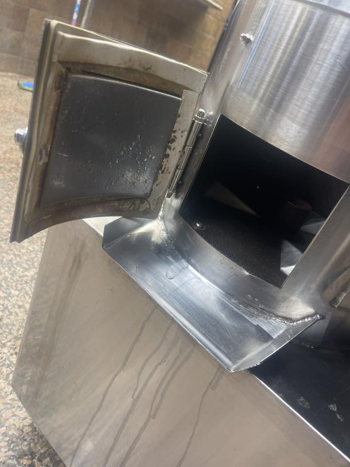 قشارة بطاطا + قطاعة للبيع كلش نظيفات استخدام قليل رايدهن ب 500 الف للاستفسار ***********
