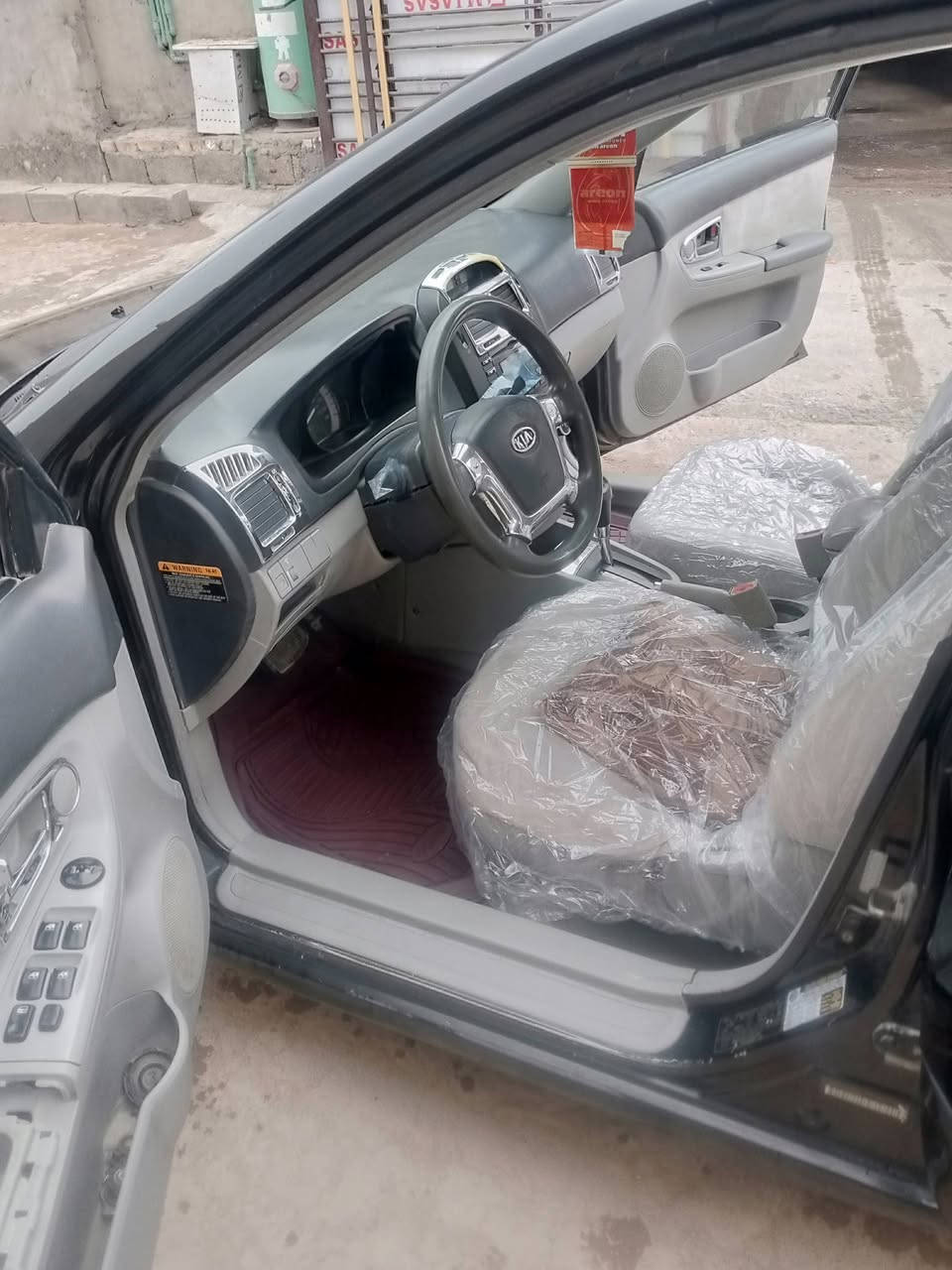 السلام عليكم...
سبكترا 2007 مكينه كير خير من الله 
حادثهه جاملغ خلفي مصبوغه حزام 
رقم بغداد 
مكان السياره مسيب
للتواصل***********
السعر77 وبيه ومجال
