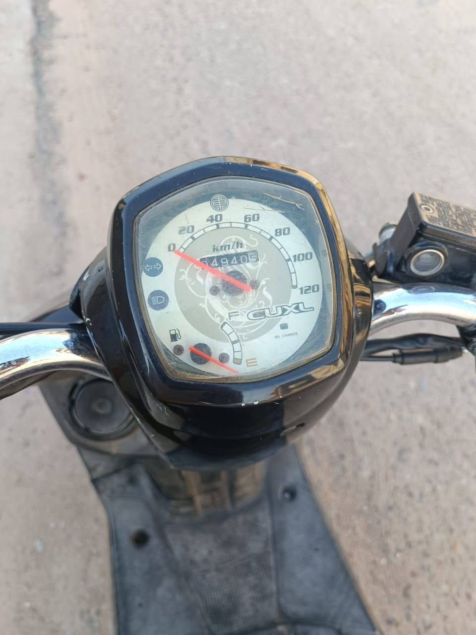 السلام عليكم
دراجة ماكس بوليسي 🛵
مكينة ناعمة كلش ✴️
كفرات مختمة ختم واحد♦️
بوشة بلادية 🔵
كلشي شغال بيها ( سلف ، هندر، اشاير، لايت، بگ لايت، عداد،) ''فقط عداد الطوافة يعلگ''
الدراجة مفتوحة بس البوشة بلادية مال باله شرط توديها لأي مصلح يفحصها البوشة اصلية. .
مكاني البصرة الجنينه📍
للتواصل 0️⃣7️⃣7️⃣4️⃣0️⃣1️⃣5️⃣1️⃣0️⃣5️⃣6️⃣
السعر 650 الف 💸
