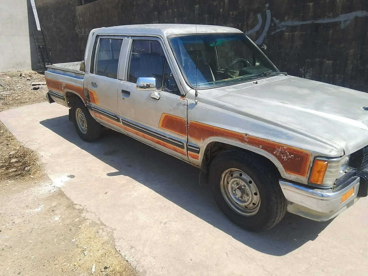 مكلف بل نشر
تيوتا موديل 88 رقم نينوئ انكليزي سنويا جديده شرط تحويل محرك كير اكسن شرط شاصي شرط صبغ عام سياره يعوزها ترتيب سعرها 44 وبيها مجال مكان سياره موصل حي سماح***********7517782665
