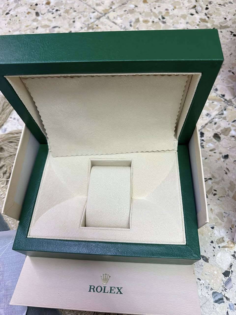 حافضه رولكس فارغه
نطوني سعر وبالعافيه


**إذا كنت صاحب هذا الإعلان وتريد حذفه لأي سبب، رجاءا أرسل رسالة إلى الدعم الفني**