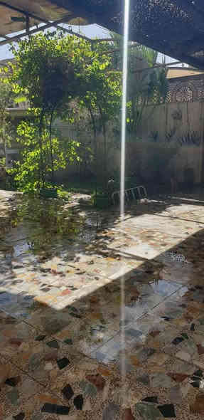 السلام عليكم  هو الله 

❌بيع مستعجل تم تنزيل السعر ❌

345  وبي مجال ❌

مساحه🏠 ١٥٠ متر  +٦٠  متر تشجير 🏠

طابو ملك صرف 

شارع    ١٥ 

واجهه  ١٠   
نزال   ١٥
٤  غرف نوم 
هول 
صاله كبيره
مطبخ 
٢  منور
٣  حمامات 
وحديقه وكراج  كبير
٢ سطح
✍واقع حال   ٢١٠  متر 

***********
 
   
العنوان  /الامين الثانيه نواب الظباط شارع المهداوي للسيارات
