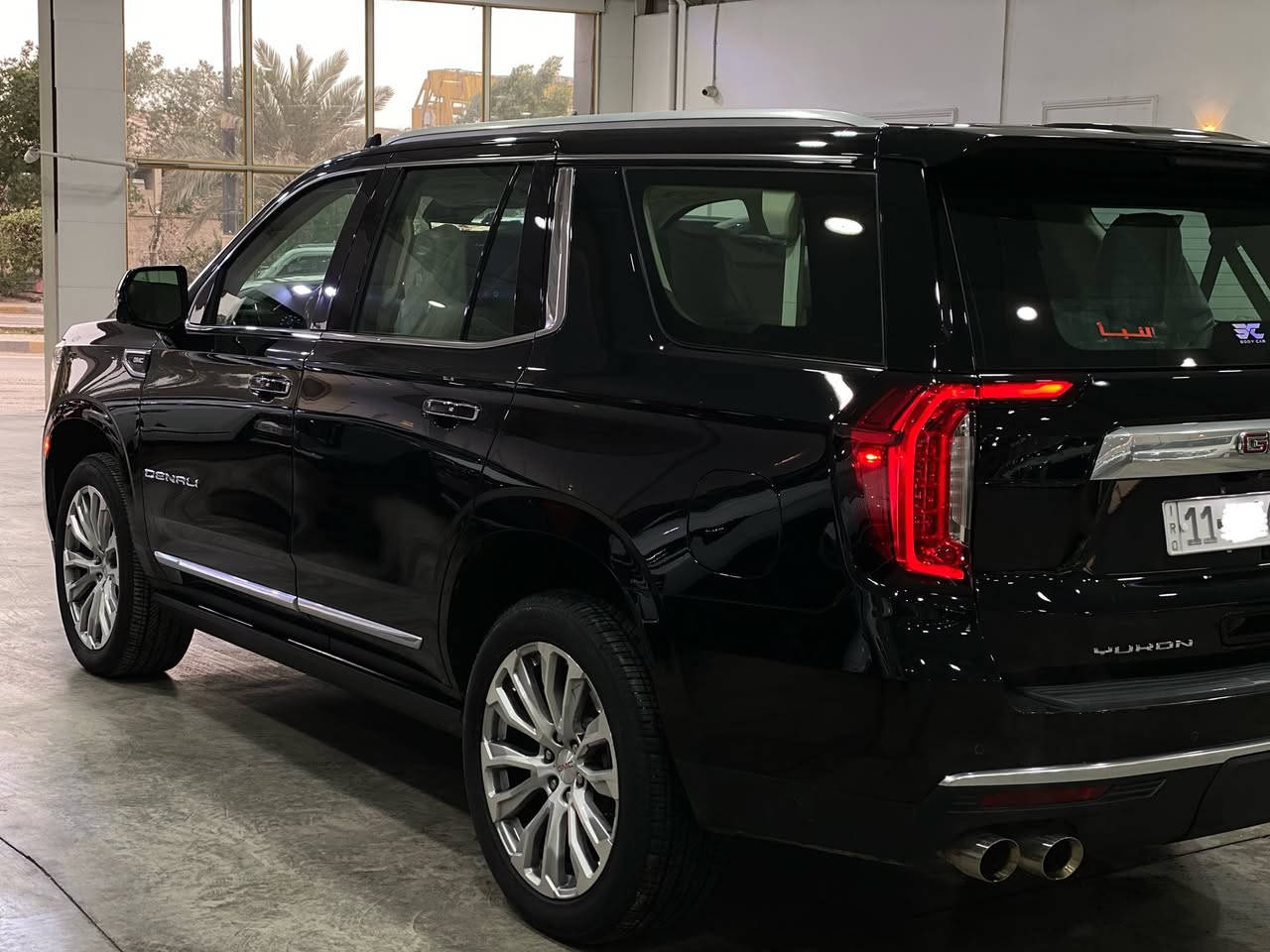 جي إم سي يوكن 2023 خليجي ضمان وكالة المنصور فئة دينالي فول 1/ ماشية 55 الف
و السيارة كلش جديدة ورقم بغداد الجديد و
السيارة مكفولة كفالة عامة عدا جاملغ خلفي
جهه صدر بيه سحب PDR بل حافة جاملغ فقط وما مبينه شغل جداً حلو سيارة صافية والباقي مكفولة كفالة عامة وابيع شرط السونار  و للاستفسار عن السعر اتصل و 
مكاني هو بغداد ورقمي للاتصال او استفسار *********** اتصل وتدلل 
السيارة 8 سلندر حجم 6200 نفس كديلاك 
و السيارة فول 1/1 بصمة وبنوراما و تشغل
عن بعد و فورويل و صندوق كهرباء وجكات ودوسات كهرباء و 5 كامرات 360 درجة. و 
داخل لون ابيض و كراسي خلفية فصل VIP
و تأتي بكراسي كهرباء وخزن ميموري و 
تدفئة وتبريد وكراسي خلفية كهربائيه وباقي معروف
