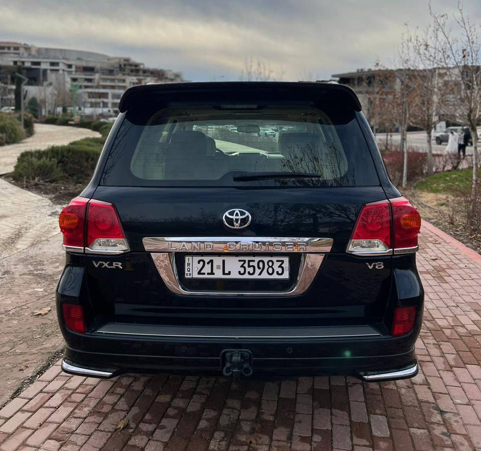 تۆیۆتا لاندکرۆزر 2015 وەنەوشە 
مواسەفات vxr v8
کامێرە پێشو دوا 
کوشن ساردو گەرم
کوشن خەزن و سوکان خەزن
موکەبەرە JBL و زۆر مواسەفاتی تر 
مواسەفات لێگزز 
228 هەزار هەقیقی ڕۆشتوە

سعر لە کۆمێنت داوابکە ڕاستەخۆ بۆت دیت 📩 

 ماڵی دۆستە  بێ دەعمو بێ لێدراوە هەتا بڵێی ماڵەکە جوانە يەک بست دەعامی پێشەوەی بۆ یاخە هیچی تری پێوە نیيە

ژمارەی خاوەنی 
***********
 ***********
