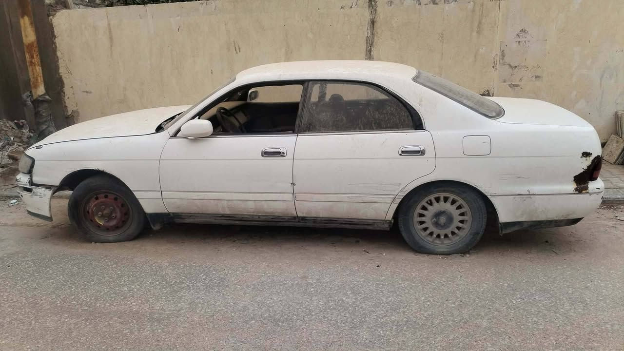 سياره بطه  مكينه وكير  كفاله سعر  25 وبيه مجال الاستفسار ع هاذ رقم ***********  مكان سياره نجف
