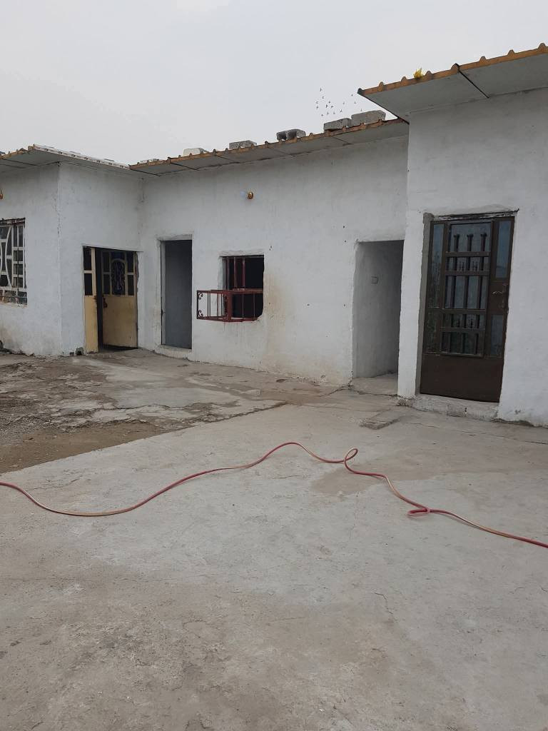 بيت البيع 👈تجاوز 👉مساحته 450 متر بناء 200 متر  وحديقه  200 متر  وكراج 50 متر سكف سندويج الرضيه صبه مجاري ريسيه كهرباء ماي تبليط سحب تانكي ماطول كيزر  جاهز البيت قريب ع شارع العام البيت  العنوان بغداد👈 منطقت بوب الشام 👉جاي من القوس ع يدك اليمنه قريب ع مدرست الحريه👈 السعر 30👉 بي مجال 👈مايرهم قصد ولا مقدمه حاضر فلوسه البيت 👉اليريد يشوف البيت مقطع فيديو يدخل علي خاص ادزله مقطع فيديو مال البيت مصوره من خارج ومن داخل اتصال برقمي او خاص عادي بي وقت ***********  واتساب👉
