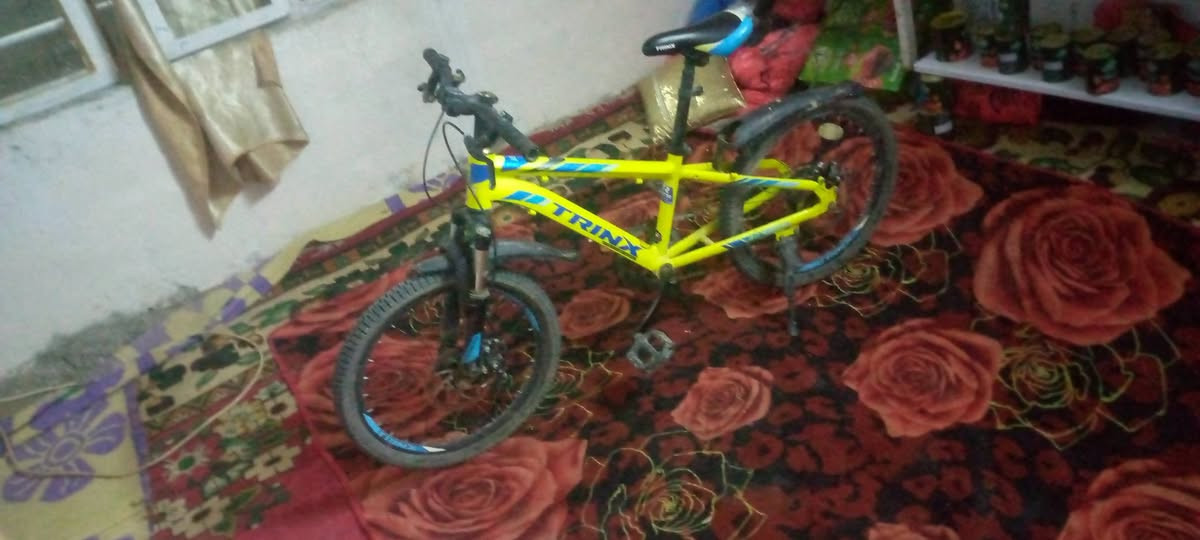 سلام عليكم ورحمه الله وبركاته بايسكل للبيع نضيف حجم 20 موديله 2024بريكات أمامي خلفي  شغال كير 7 نمر شغال السعر65وبي مجال قليل رقم الهاتف ***********
